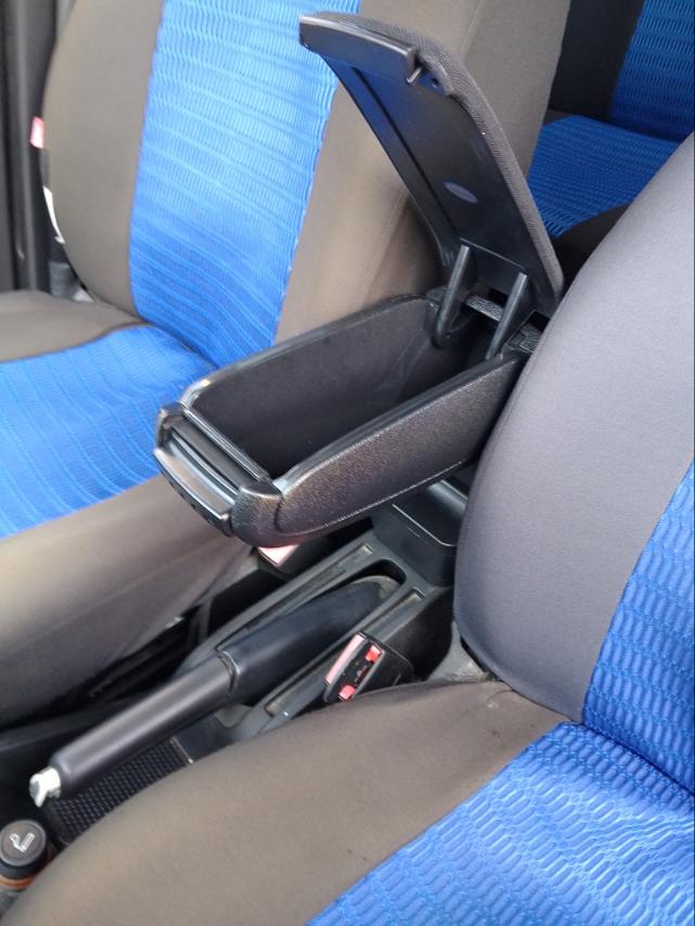 Подлакътник за Fiat Grande Punto Evo Linea 2005 - 2014 с черно текстилно покритие