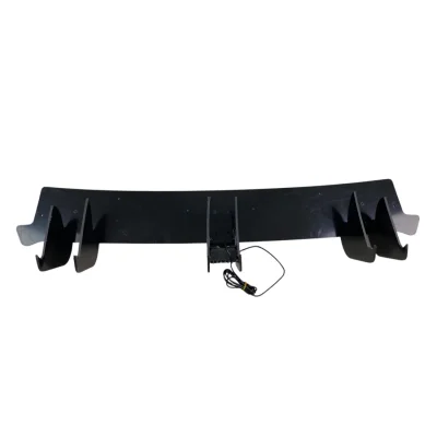 Дифузер за задна броня за Volkswagen Golf 8 GTI Blade със светлоотразител - черен гланц