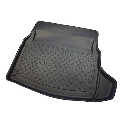 Гумирана стелка за багажник за Mercedes C-Class W205 (2014+) Sedan back seat leaning forward (foldable); right wing removable for models with net