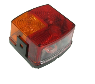 Задна лява стоп светлина 12V 24V за тракрор John Deere Deutz-Fahr Case OEM Джон Диър Кейс 3223264R91 , AT43601 , 4389588