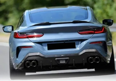 Спойлер за багажник за BMW G16 / F93 (2018+) gran coupe, V design - черен гланц
