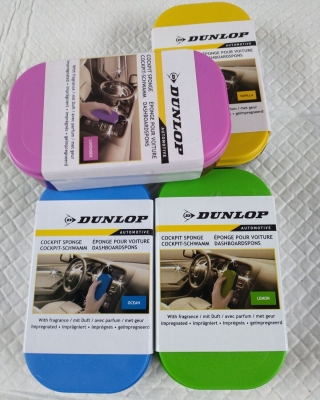 Комплект от 24бр. Гъби за автомобилно табло с различни аромати Dunlop