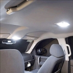 Комплект от 2 броя T10 Led крушки в блистер 12 SMD светодиода, W5W, Canbus, 12V - 24V , бяла светлина 6000K