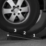 Комплект 2 бр. автомобилни повдигащи / нивелиращи рампи за каравана, кемпер и ремарке 5T + чанта за съхранение